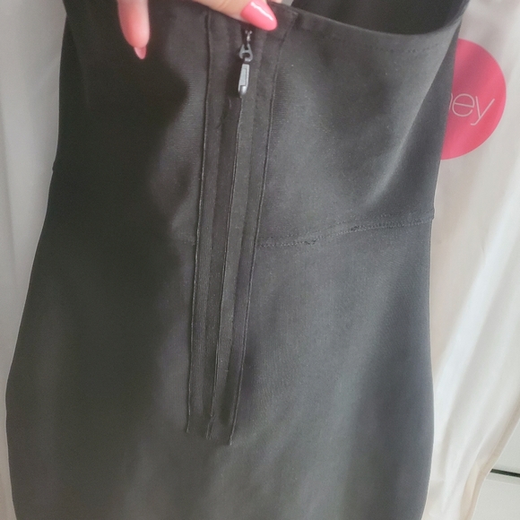 Black Dress - Picture 3 of 4